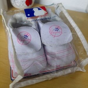 Vtg MLB Yankees Skidders Baby Booties 6-12m NIP